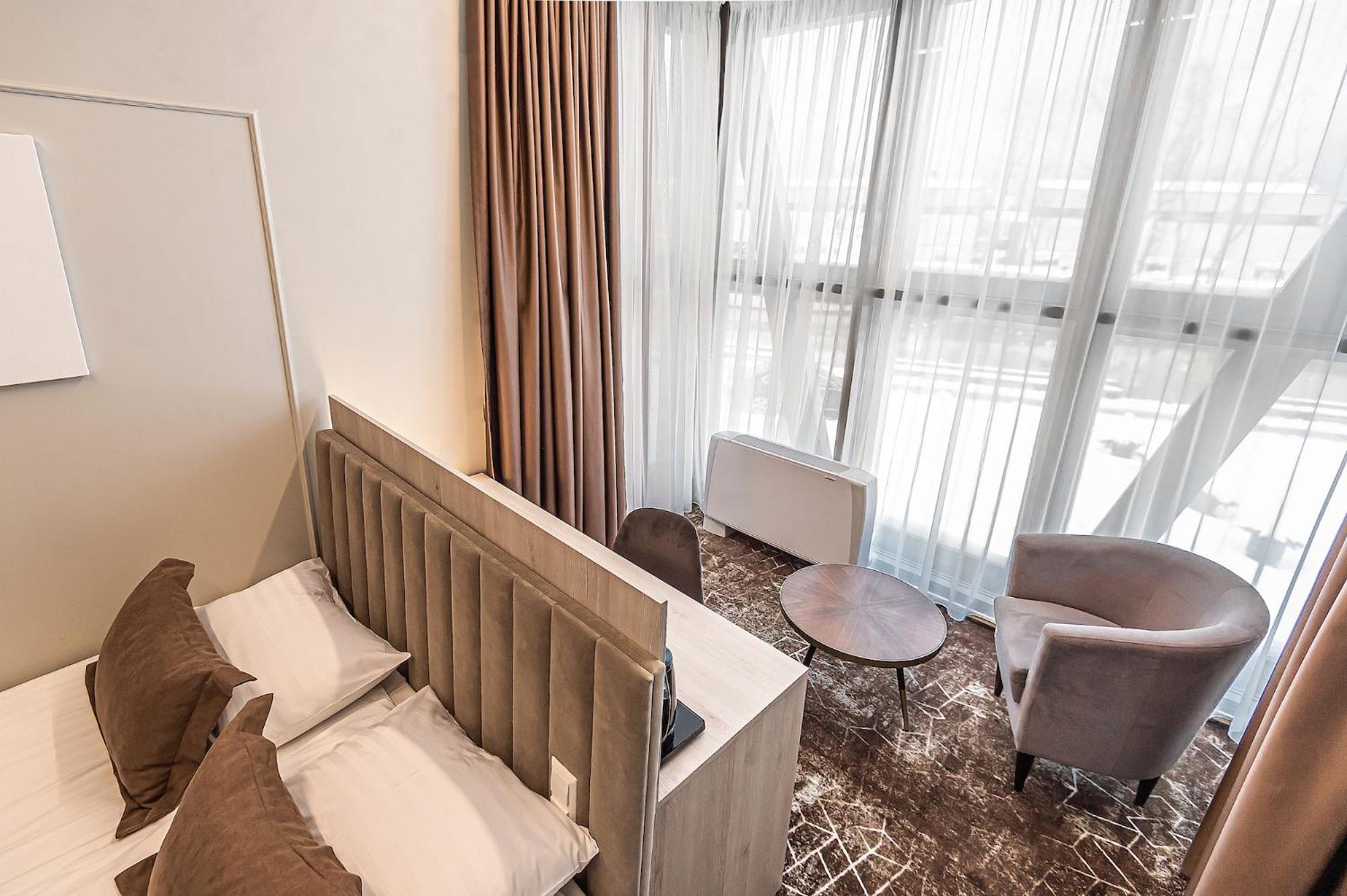 Old Mill Comfort كلابيدا الغرفة الصورة