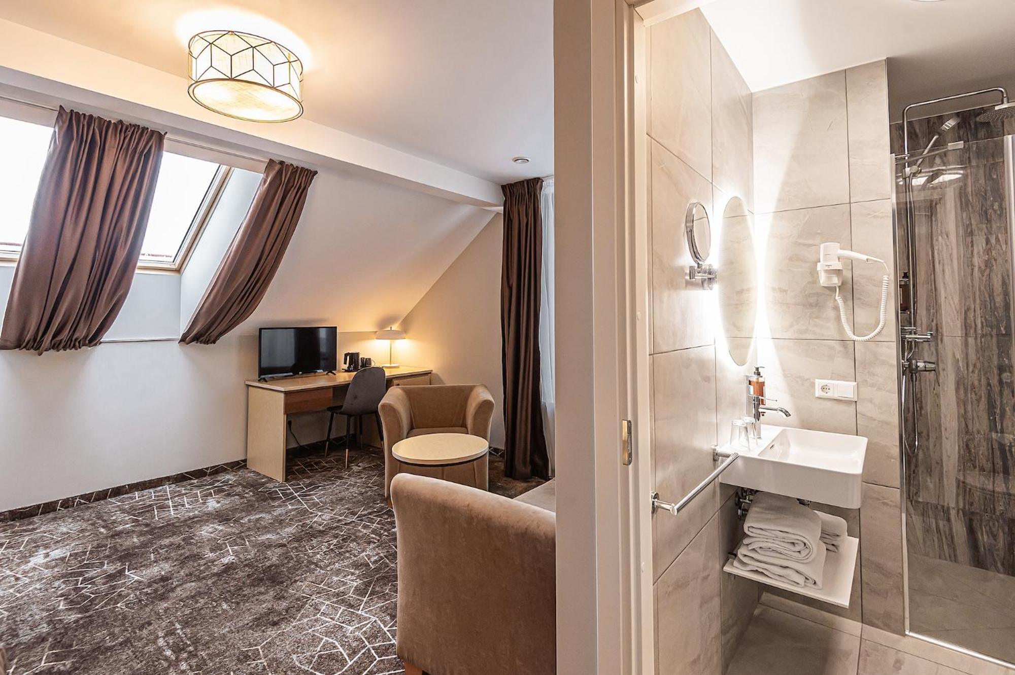 Old Mill Comfort كلابيدا الغرفة الصورة